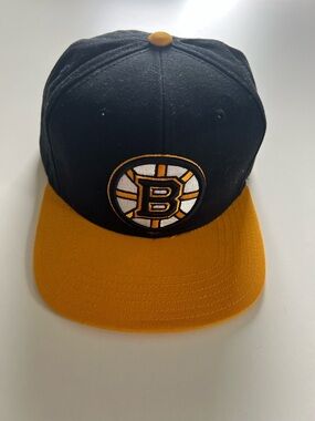 NHL Youth Black and Gold Team Cap